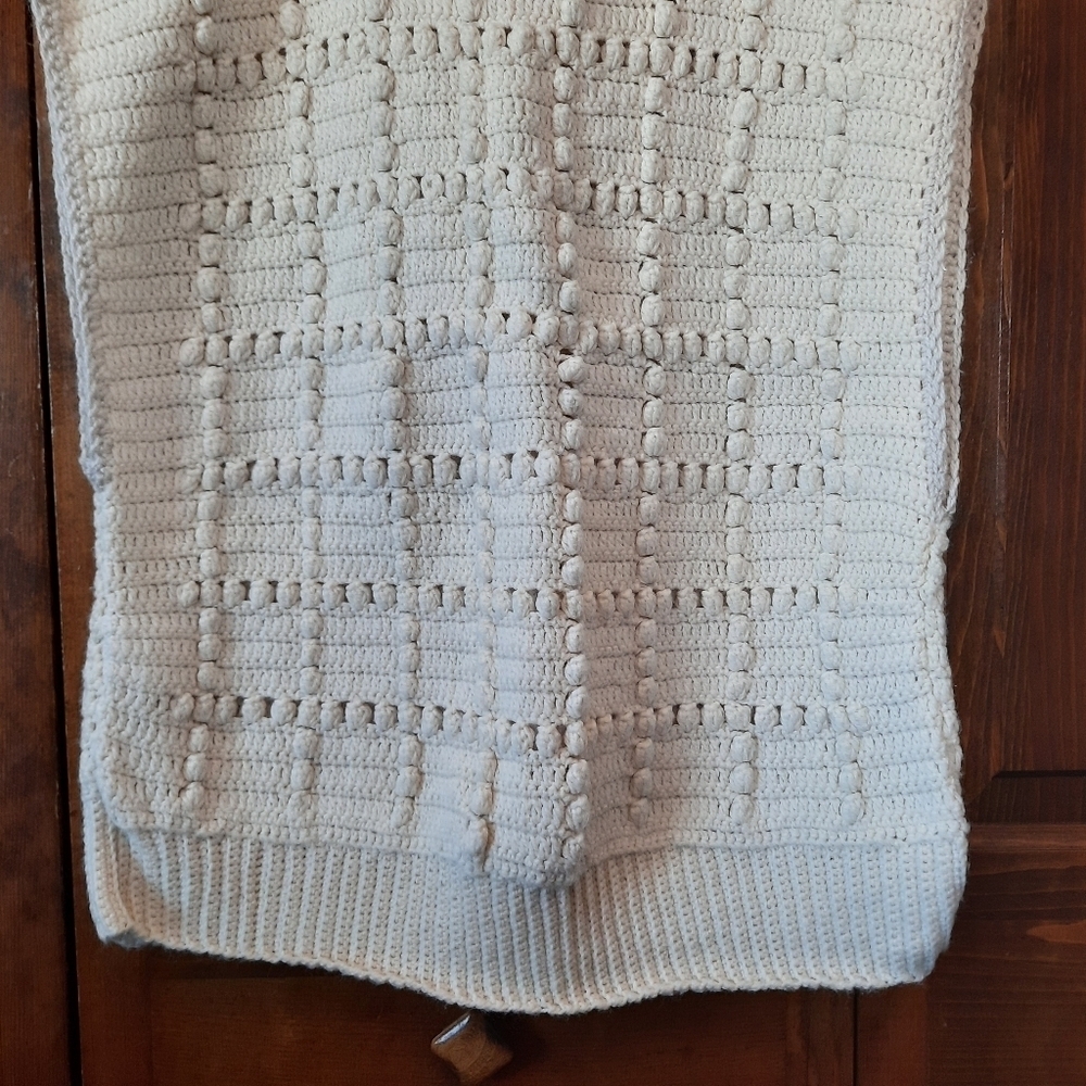 Vintage handmade cream 3D grid texture knit pullover sweater vest - Picture 3 of 8